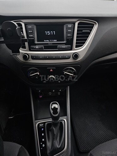 Hyundai Accent 2019, 121,000 km - 1.6 l - Bakı