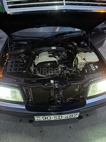 Mercedes C 200 1999, 345,000 km - 2.0 l - Qəbələ