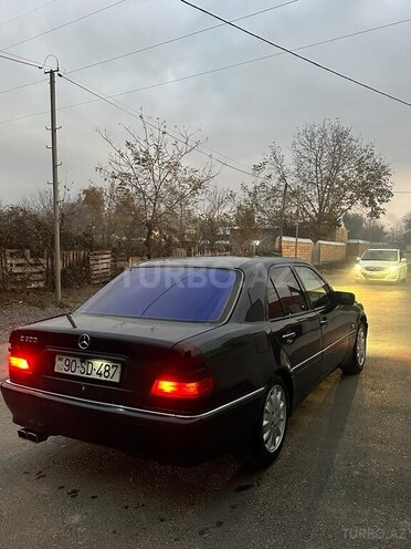 Mercedes C 200 1999, 345,000 km - 2.0 l - Qəbələ