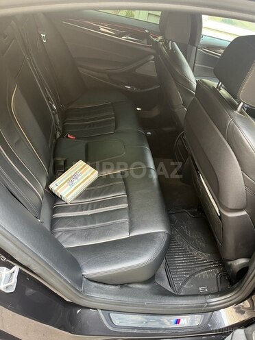 BMW 530e-9