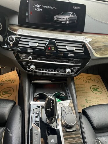 BMW 530e-8