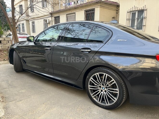 BMW 530e-2