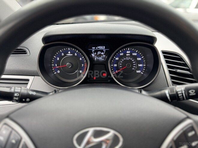 Hyundai Elantra 2015, 87,000 km - 1.8 l - Bakı