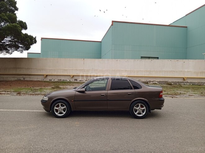 Opel Vectra 1998, 313,664 km - 1.8 l - Sumqayıt