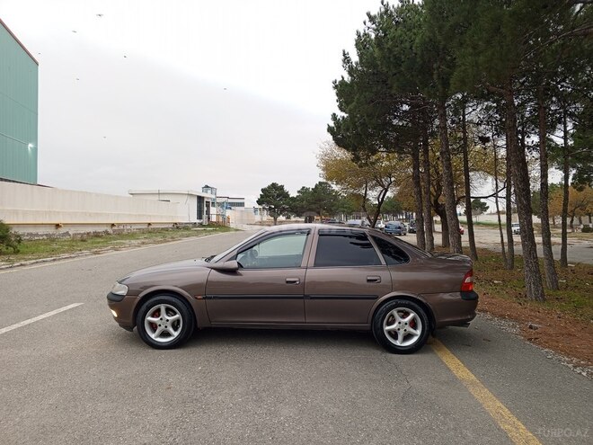 Opel Vectra 1998, 313,664 km - 1.8 l - Sumqayıt