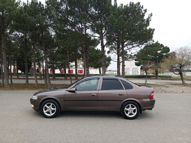 Opel Vectra 1998, 313,664 km - 1.8 l - Sumqayıt