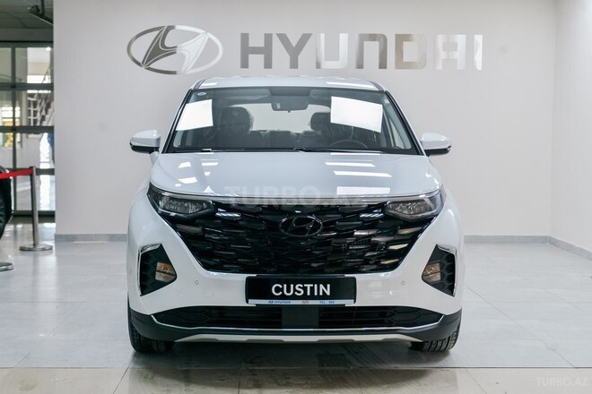 Hyundai Custin-1