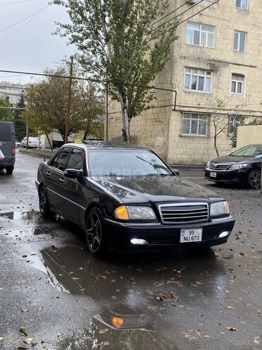 Mercedes C 230 1998, 143,000 km - 2.3 l - Bakı