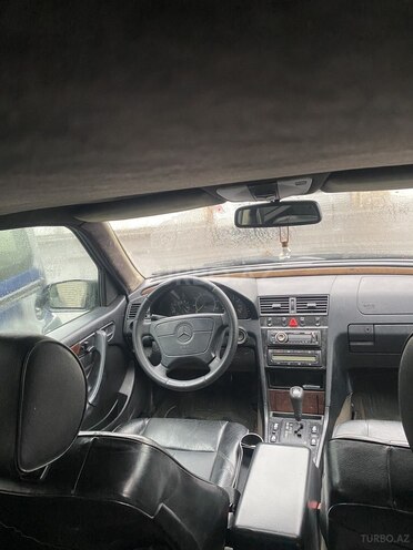 Mercedes C 230 1998, 143,000 km - 2.3 l - Bakı