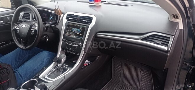 Ford Focus (North America) 2014, 185,680 km - 2.0 l - Bakı
