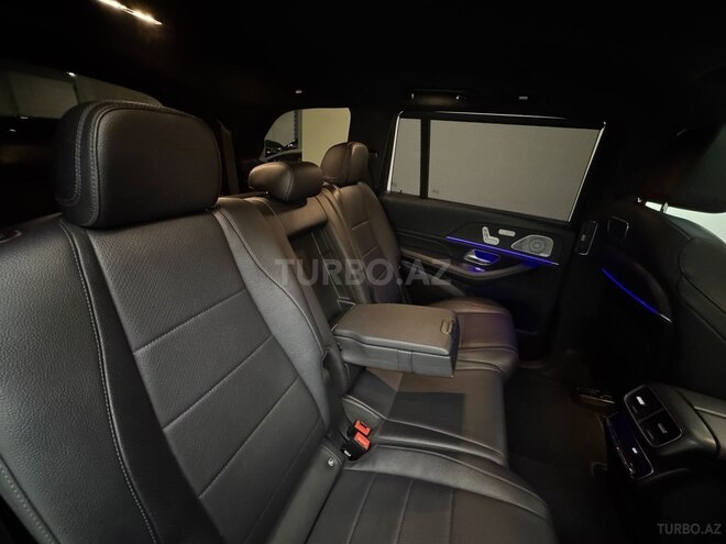Mercedes GLS 450 4MATIC-15
