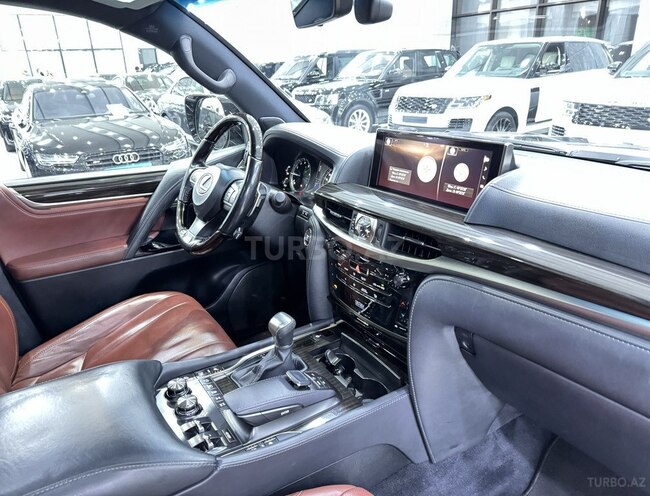 Lexus LX 570 2016, 136,000 km - 5.7 l - Bakı