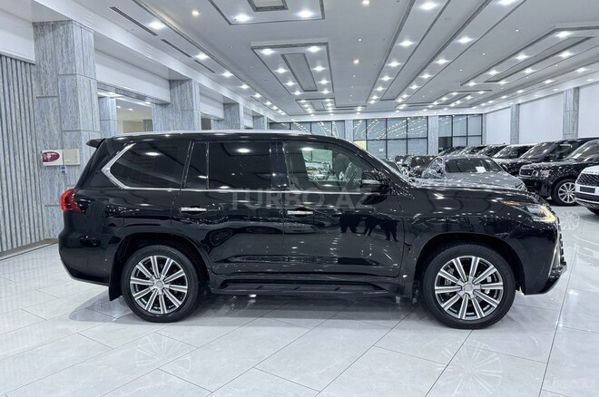 Lexus LX 570 2016, 136,000 km - 5.7 l - Bakı