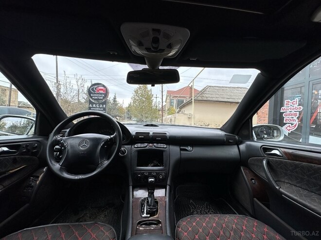 Mercedes C 200 2000, 264,000 km - 2.0 л - Salyan
