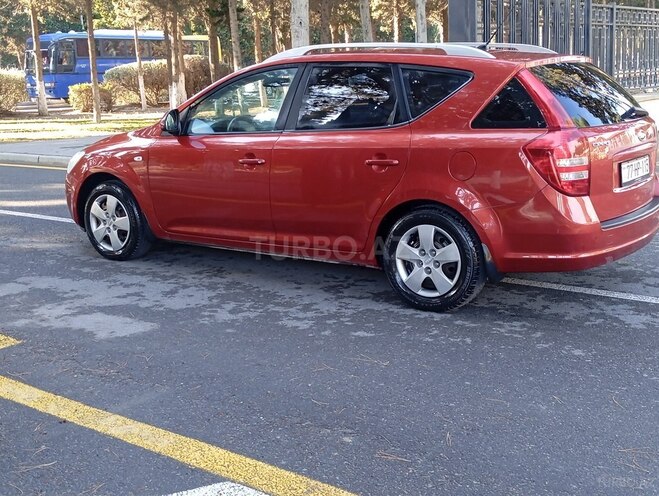 Kia Ceed 2009, 240,000 km - 1.4 л - Sumqayıt
