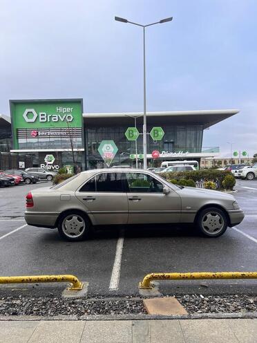 Mercedes C 200 1996, 269,000 km - 2.0 л - Bakı