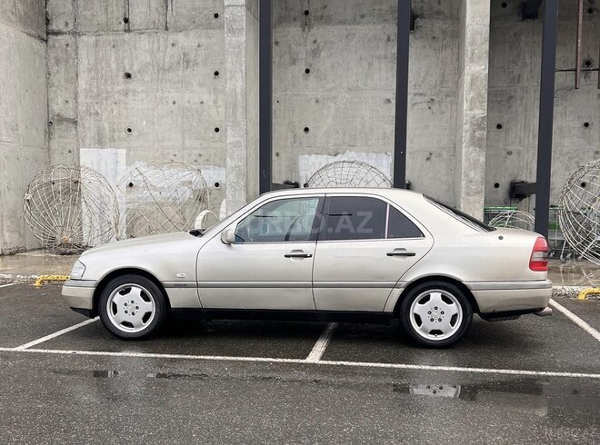 Mercedes C 200 1996, 269,000 km - 2.0 л - Bakı