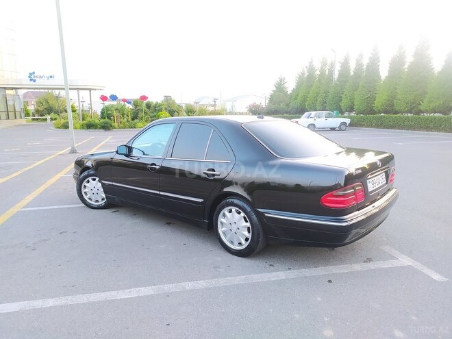 Mercedes E 280 2000, 395,000 km - 2.8 l - Şəki