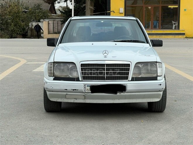 Mercedes E 230 1989, 240,000 km - 2.3 l - Xudat