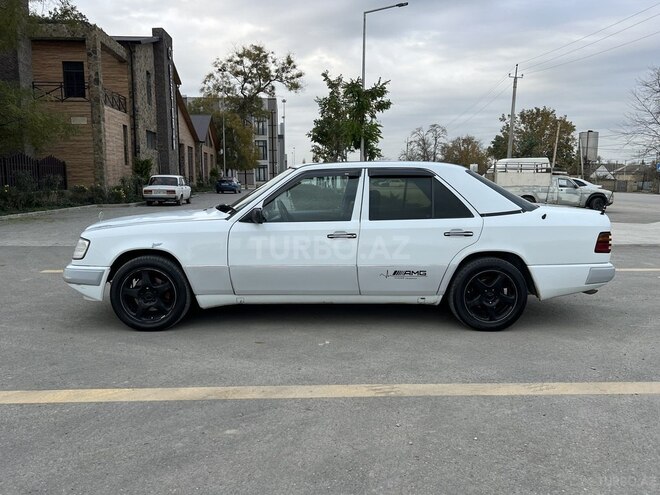 Mercedes E 230 1989, 240,000 km - 2.3 l - Xudat