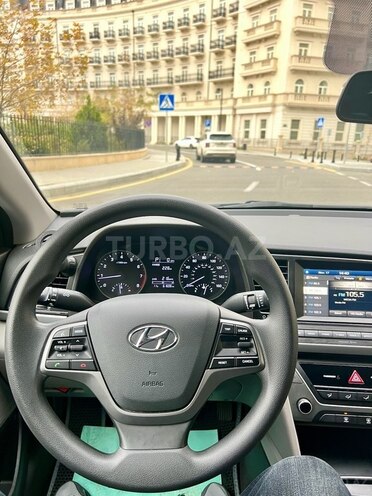 Hyundai Elantra 2016, 98,000 km - 2.0 л - Bakı