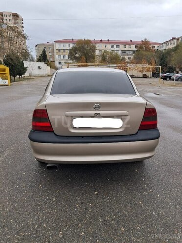 Opel Vectra 1996, 300,000 km - 1.8 l - Sumqayıt