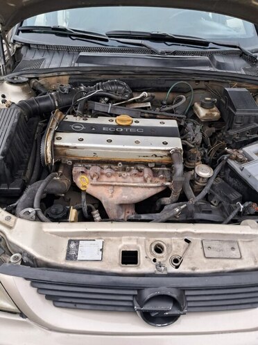 Opel Vectra 1996, 300,000 km - 1.8 l - Sumqayıt
