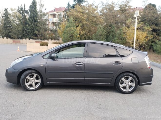 Toyota Prius 2008, 277,000 km - 1.5 л - Ucar