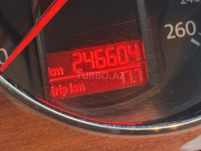 Volkswagen Passat 2005, 246,604 km - 2.0 l - Sumqayıt