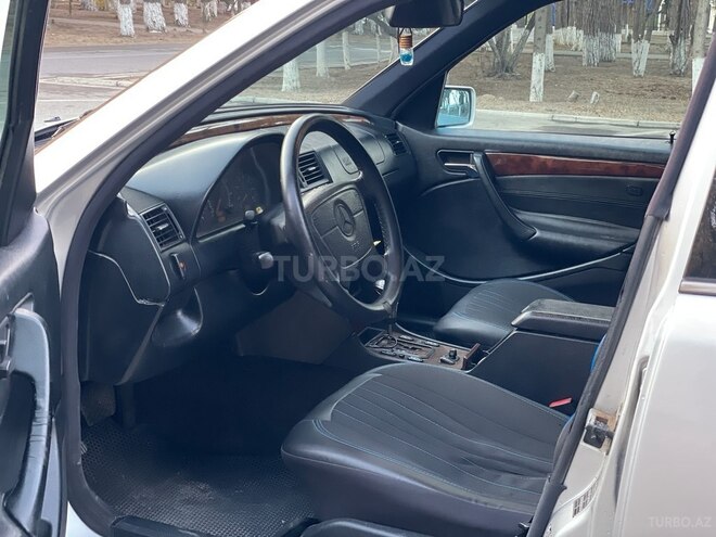 Mercedes C 230 1999, 258,741 km - 2.3 l - Sumqayıt