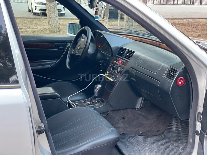 Mercedes C 230 1999, 258,741 km - 2.3 l - Sumqayıt