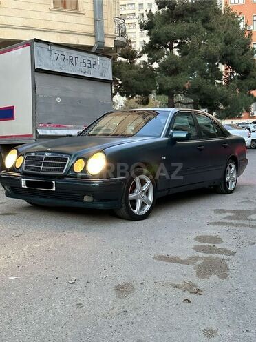 Mercedes E 230 1996, 237,000 km - 2.3 l - Bakı