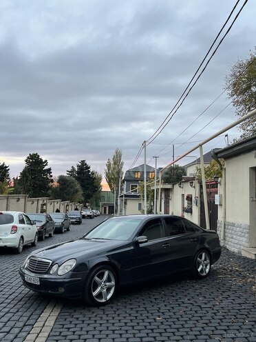 Mercedes E 220 d 2002, 356,666 km - 2.2 l - Bakı