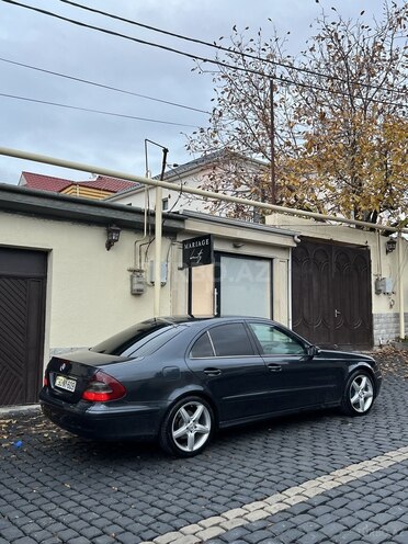 Mercedes E 220 d 2002, 356,666 km - 2.2 l - Bakı