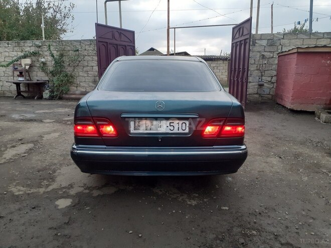 Mercedes E 220 d 1999, 990,532 km - 2.2 l - Biləsuvar
