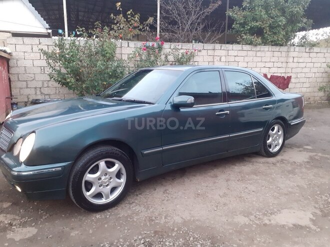 Mercedes E 220 d 1999, 990,532 km - 2.2 l - Biləsuvar