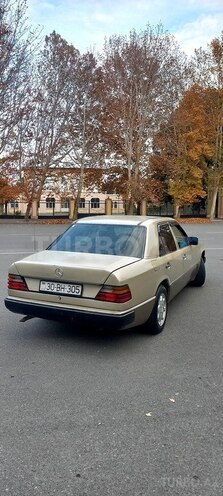 Mercedes E 250 1988, 400,000 km - 2.5 l - Mingəçevir
