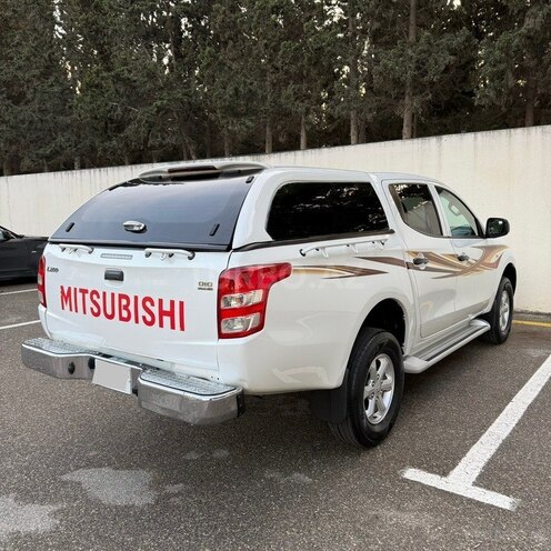 Mitsubishi L200 2017, 154,600 km - 2.5 l - Bakı