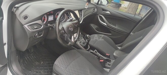 Opel Astra 2016, 200,005 km - 1.6 л - Bakı