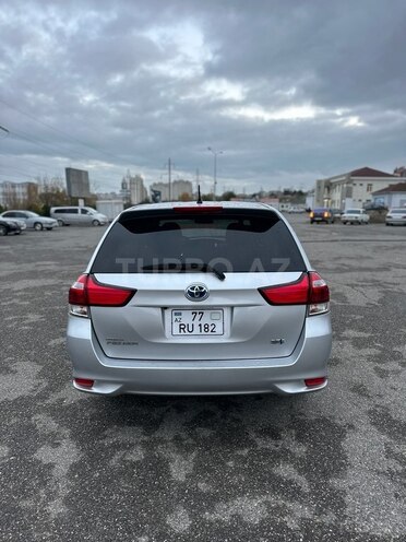 Toyota Corolla Fielder 2018, 72,500 km - 1.5 l - Bakı
