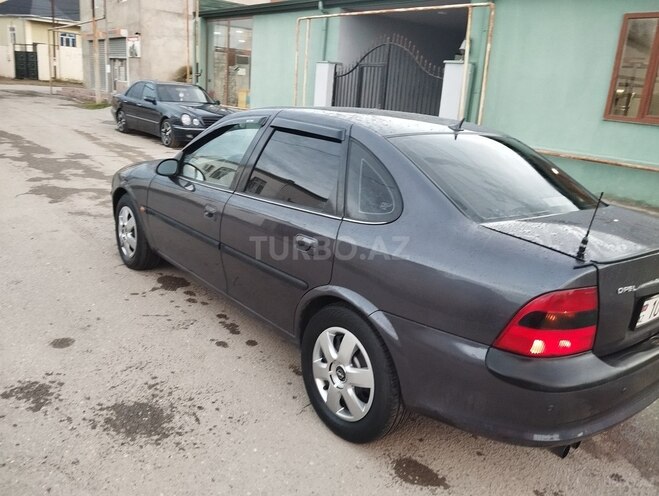 Opel Vectra 1996, 380,000 km - 2.0 l - Sumqayıt