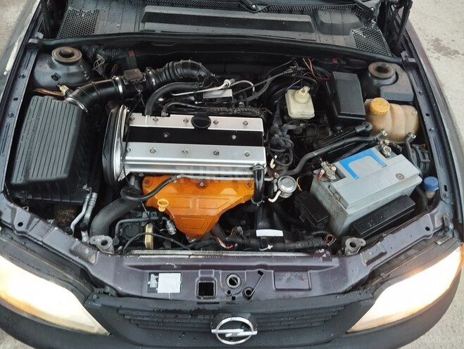 Opel Vectra 1996, 380,000 km - 2.0 l - Sumqayıt
