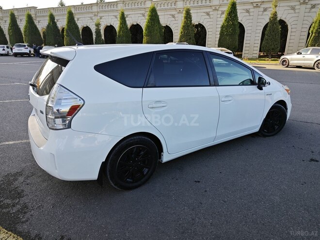 Toyota Prius V 2012, 203,000 km - 1.8 л - Gəncə