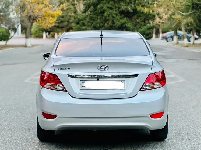 Hyundai Accent 2012, 176,000 km - 1.6 l - Bakı