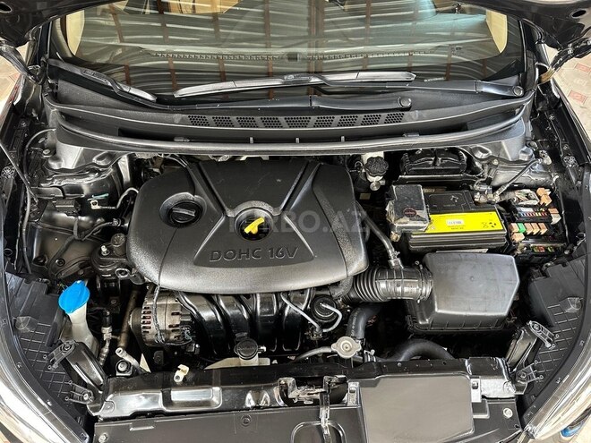 Hyundai Elantra 2013, 152,300 km - 1.8 л - Ağdaş