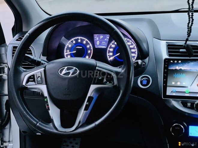 Hyundai Accent 2012, 176,000 km - 1.6 l - Bakı