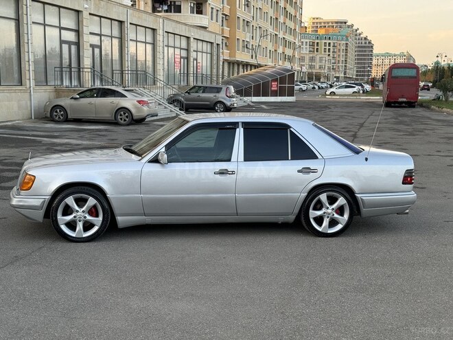 Mercedes E 220 1995, 430,266 km - 2.2 l - Bakı