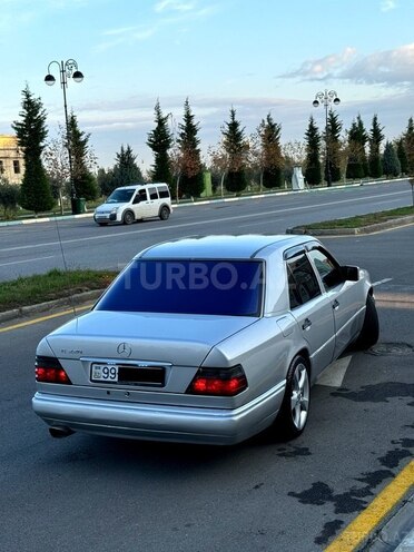 Mercedes E 220 1995, 430,266 km - 2.2 l - Bakı