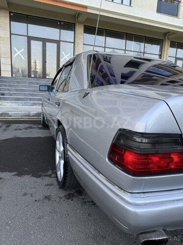 Mercedes E 220 1995, 430,266 km - 2.2 l - Bakı