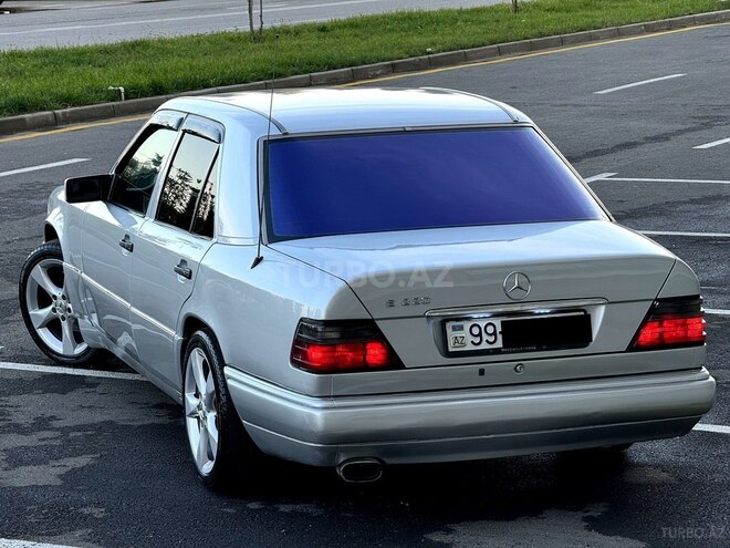 Mercedes E 220 1995, 430,266 km - 2.2 l - Bakı